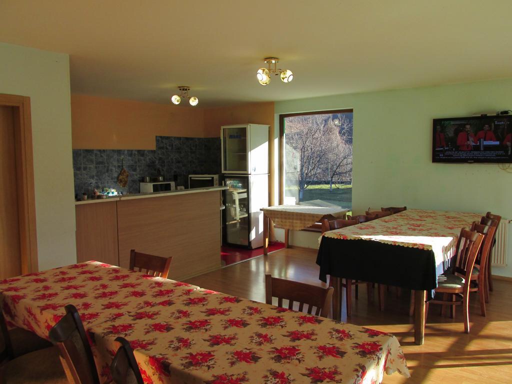 Pri Orehite Guesthouse Oreshak  Buitenkant foto
